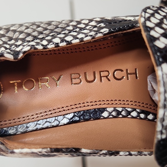 Tory Burch Women's Kira Embossed Stretch Loafer Warm Roccia Size 7 cream black - Picture 6 of 12